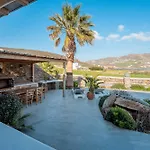 Blue Cove Maisonette At Beach, Seaview Φτελιά